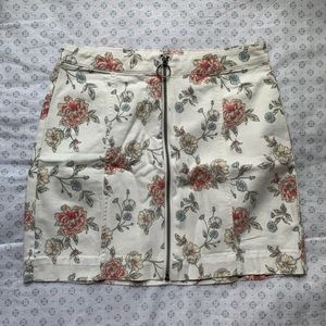 Mini Floral skirt.